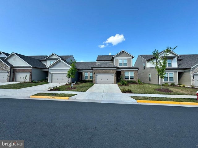 46434 Rose River Ter, Sterling