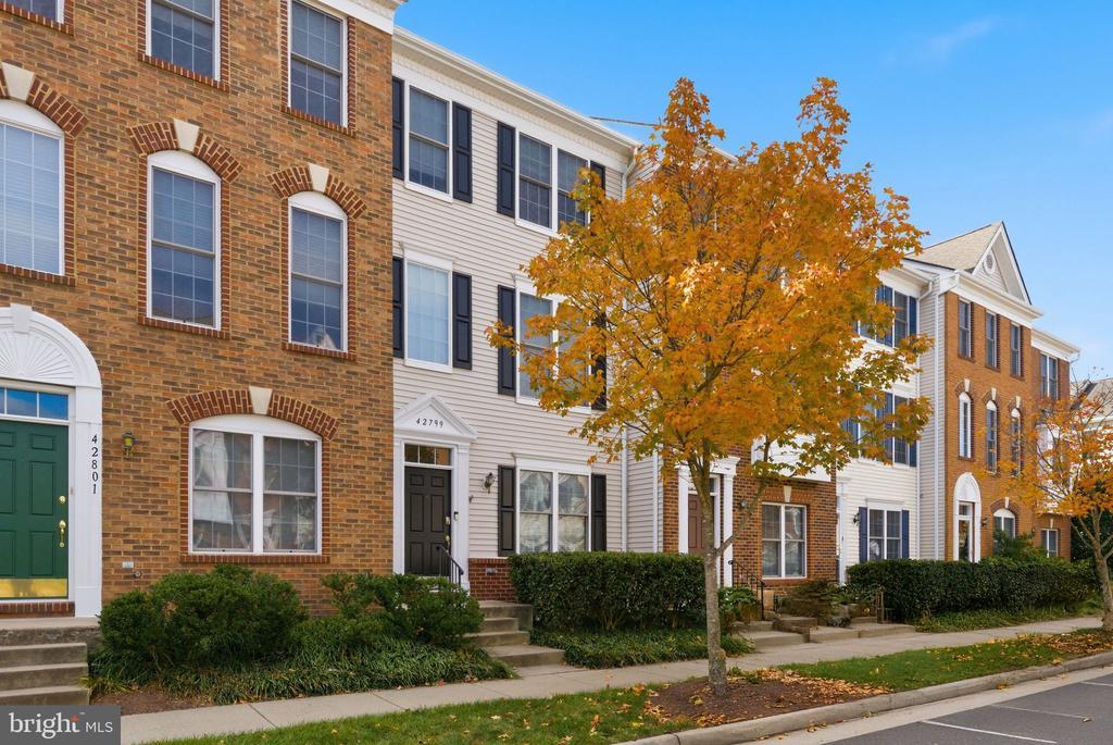 42799 Sykes Ter, CHANTILLY