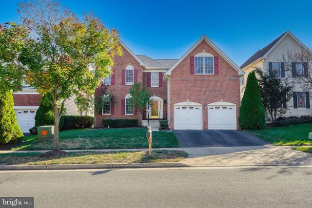 25466 Chambers Dr, Chantilly