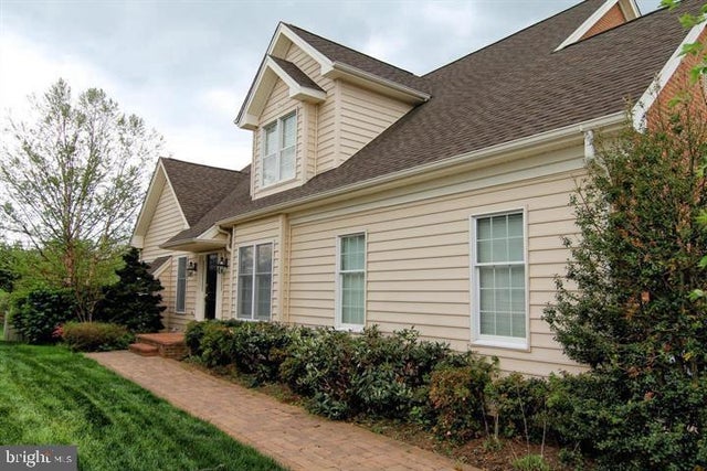 42983 Pascale Ter, Ashburn