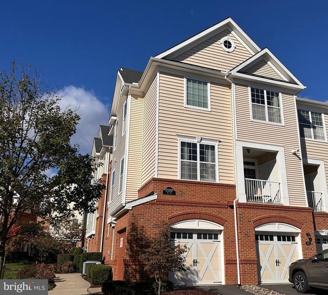 23297 Southdown Manor Ter #105, ASHBURN
