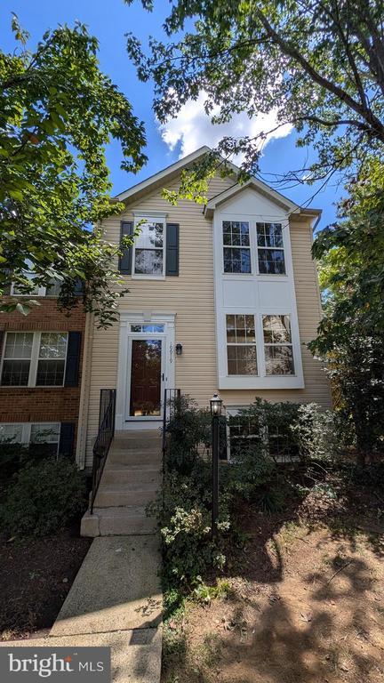 19919 Ridgecrest Sq, Ashburn