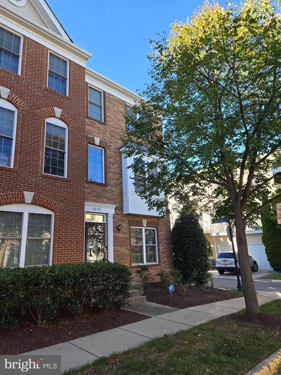 42791 Flannigan Ter, Chantilly