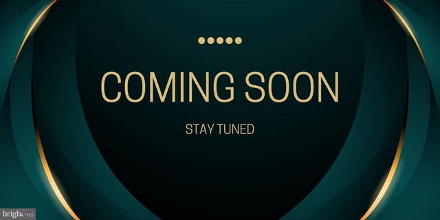 26005 Hartwood Dr, Chantilly