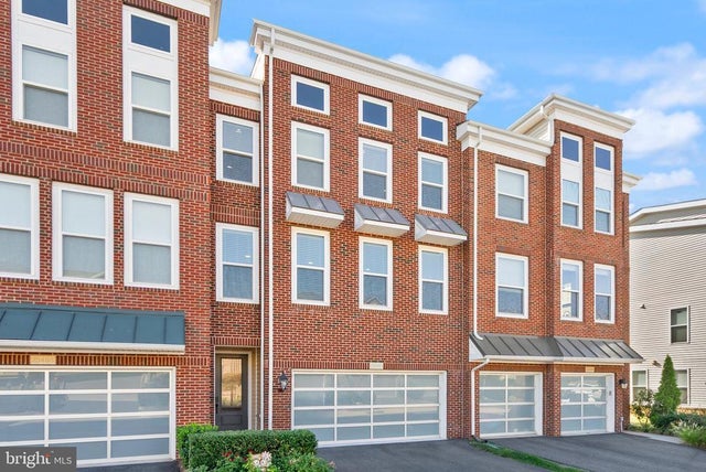 23491 Epperson Sq, Brambleton