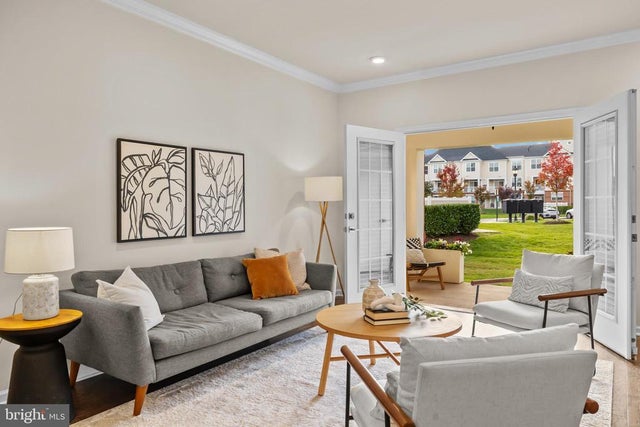 23271 Southdown Manor Ter #108, Ashburn