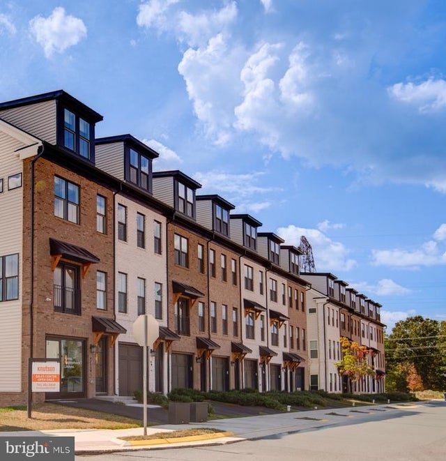 42129 Hazel Grove Terrace, Ashburn