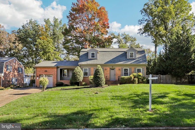 8751 Weir St, Manassas