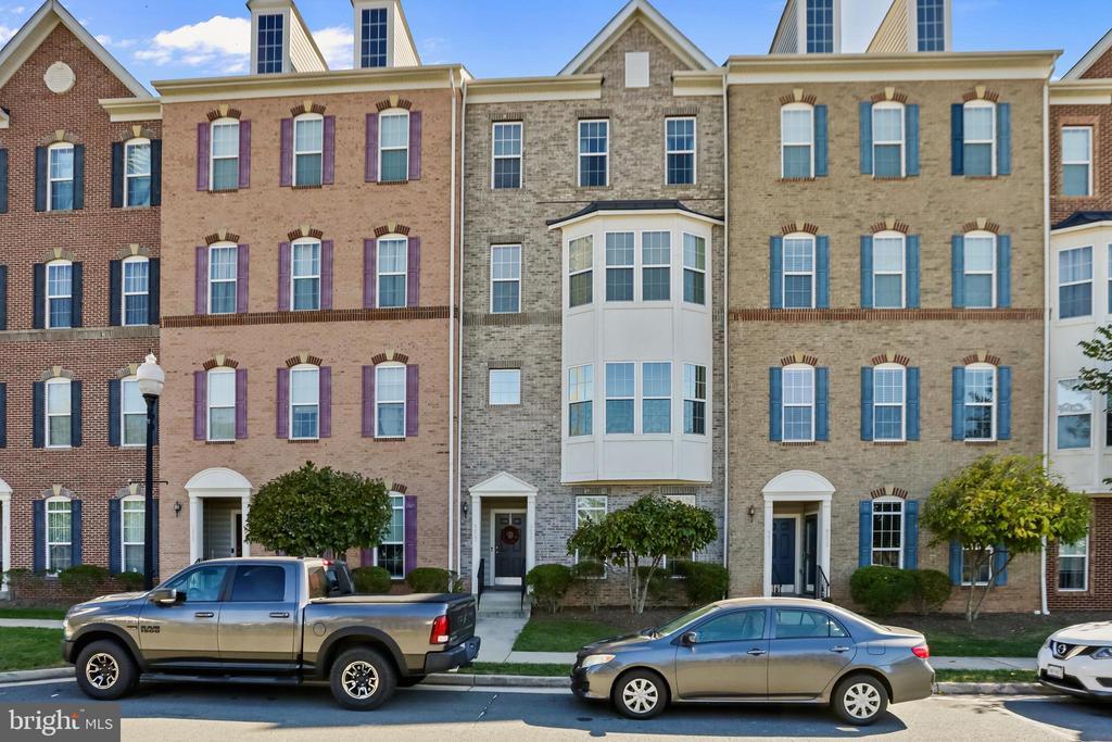 9433 Stonewall Rd, MANASSAS