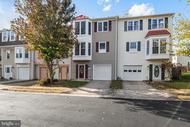 8468 Battle Ct, Manassas