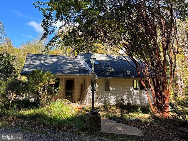 25 Falling Springs Dr, Afton