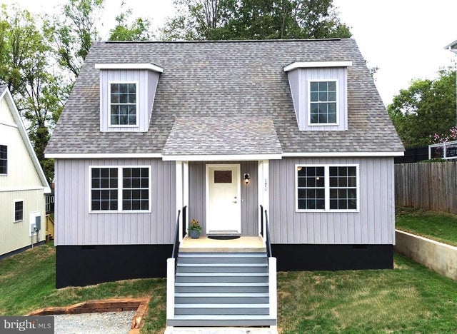 171 N Madison St, Orange