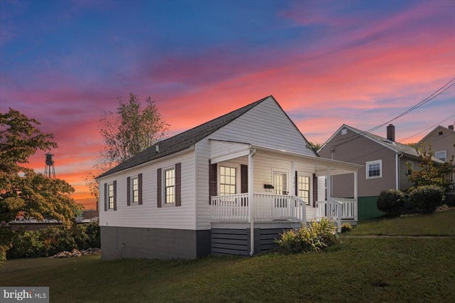 321 Belleview Ave, Orange