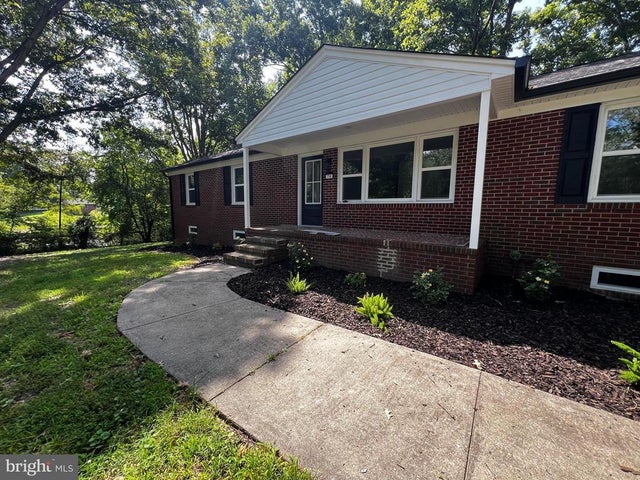 716 Old Wagner Rd, Petersburg