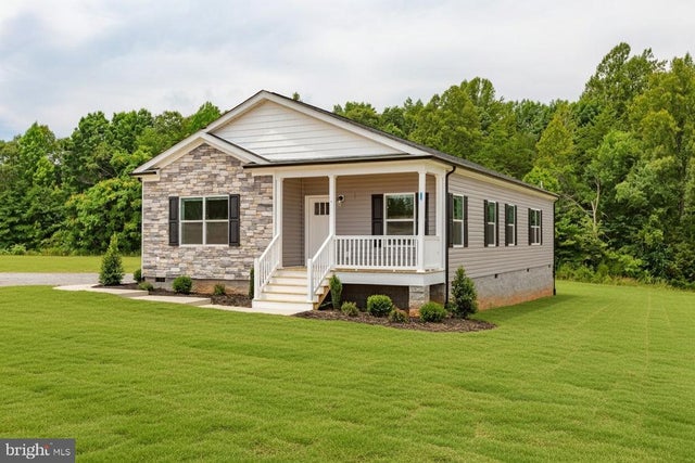 967 Levi Rd, Green Bay