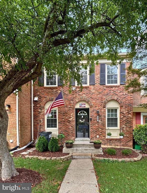 2847 Seminole Rd, Woodbridge