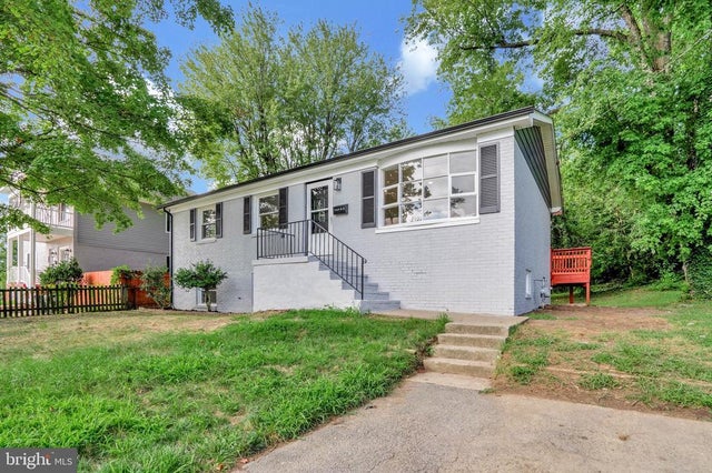 14103 Essex Dr, Woodbridge