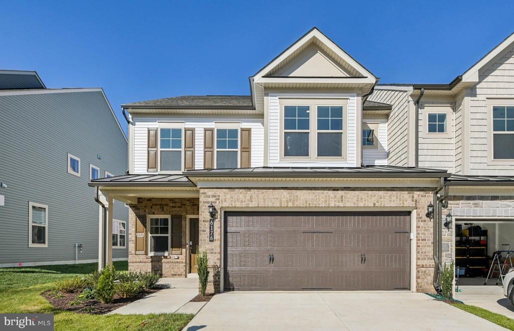 6176 Amber Ln, HAYMARKET