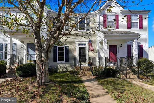 15697 Viewpoint Cir, Dumfries