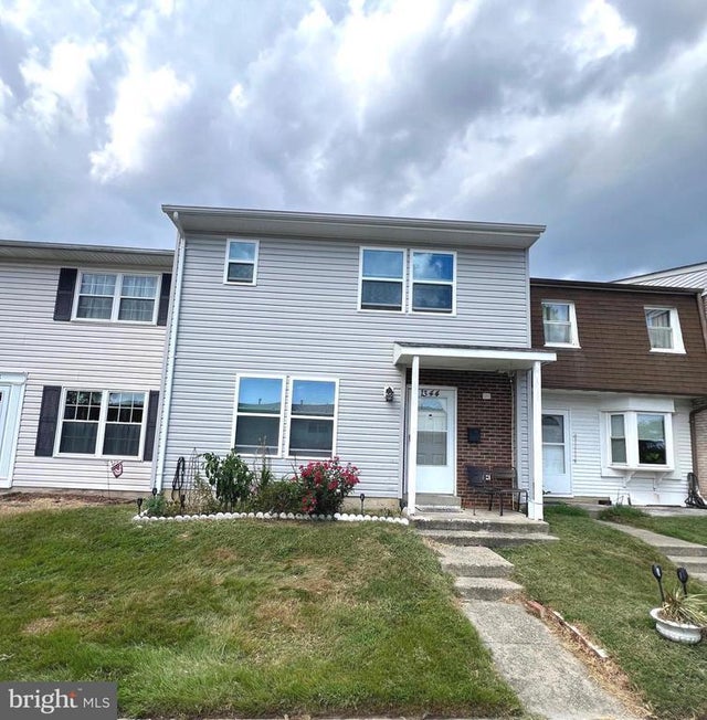 1344 Redbud Ct, Woodbridge