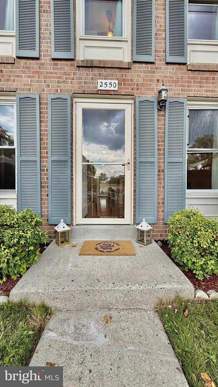 2550 Chadwick Ct, Woodbridge