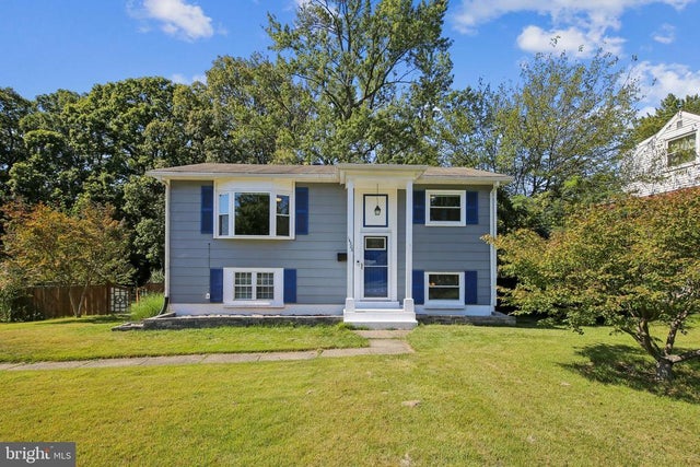 14308 Belleville Ave, Woodbridge