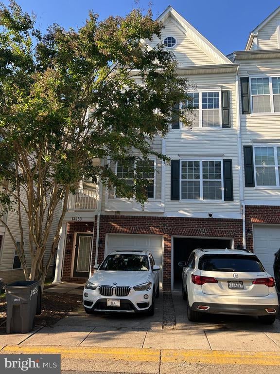 13953 Hollow Wind Way, Woodbridge