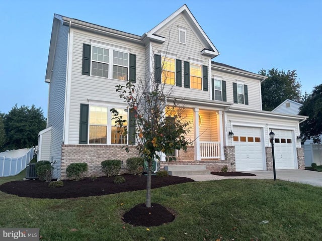 13289 Orangewood Dr, Woodbridge