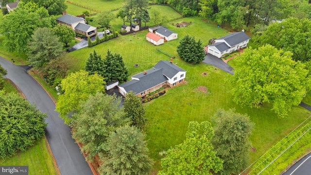 4000 Latham Dr, Haymarket