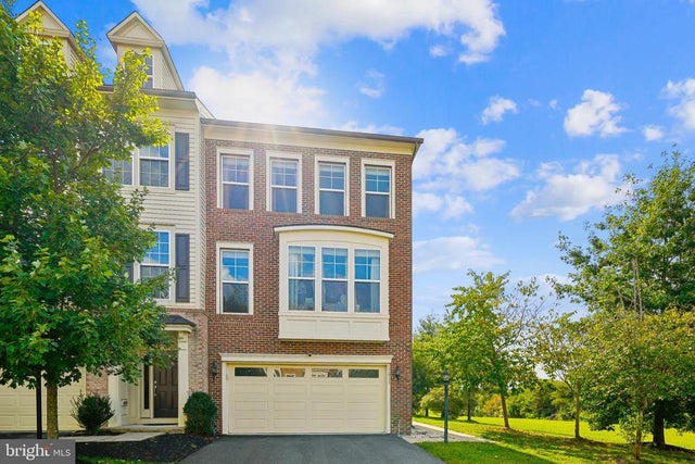 11911 Waterton Lake Ln, Bristow