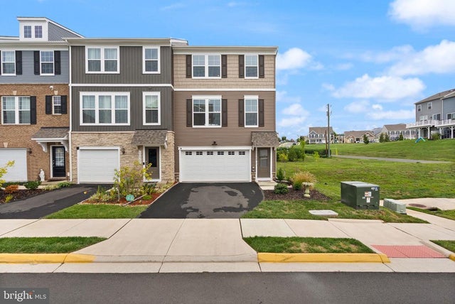10549 Waterbury Woods Way, Manassas