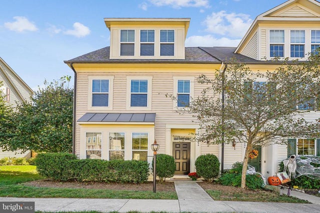 9096 Ribbon Falls Loop, Bristow