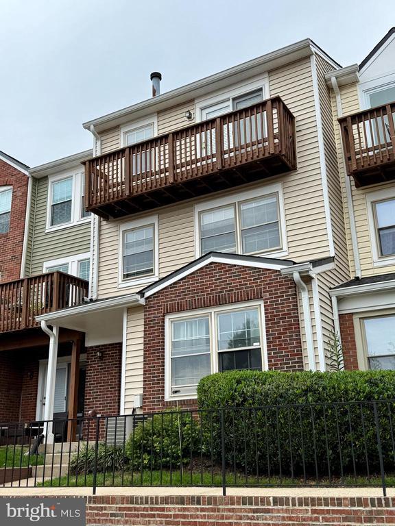 12608 Kempston Ln, Woodbridge