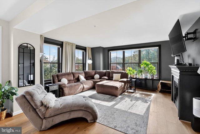 485 Harbor Side St #407, Woodbridge