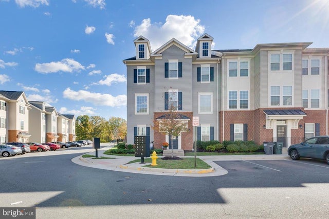 8243 Knight Station Way, Manassas