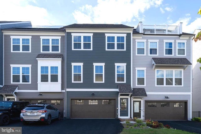 1786 Cherry Birch St, Dumfries