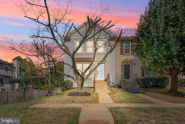 6688 Comanche Ct, Haymarket