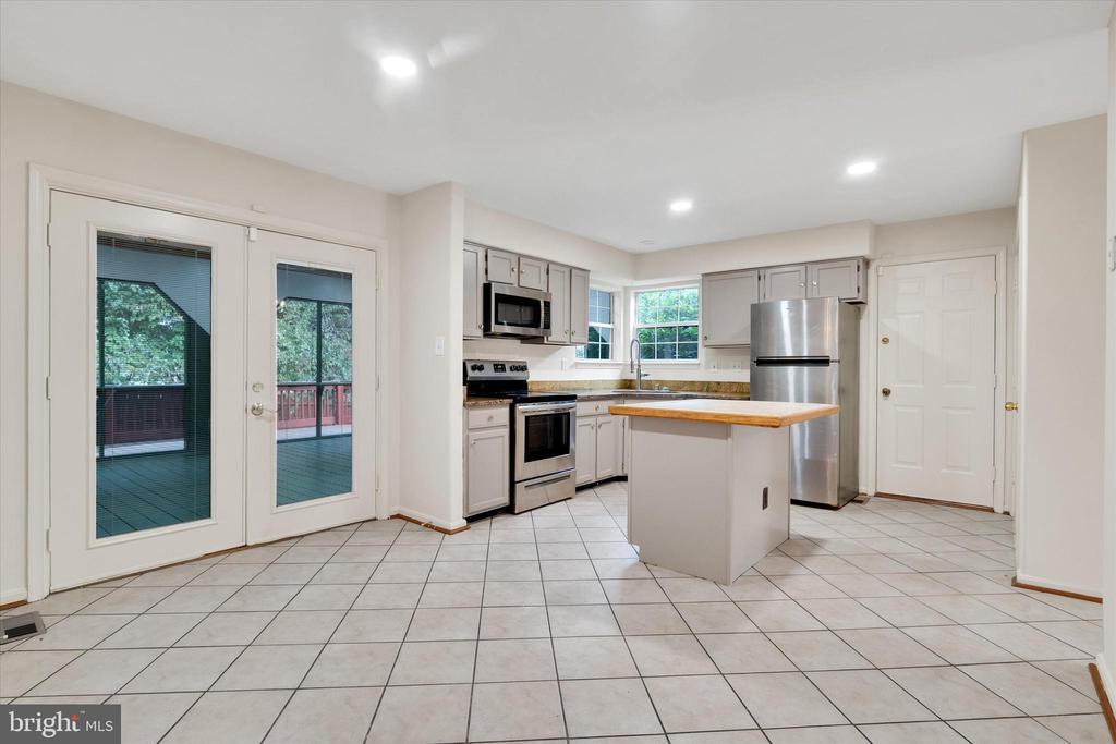 3451 Choate Ct, WOODBRIDGE