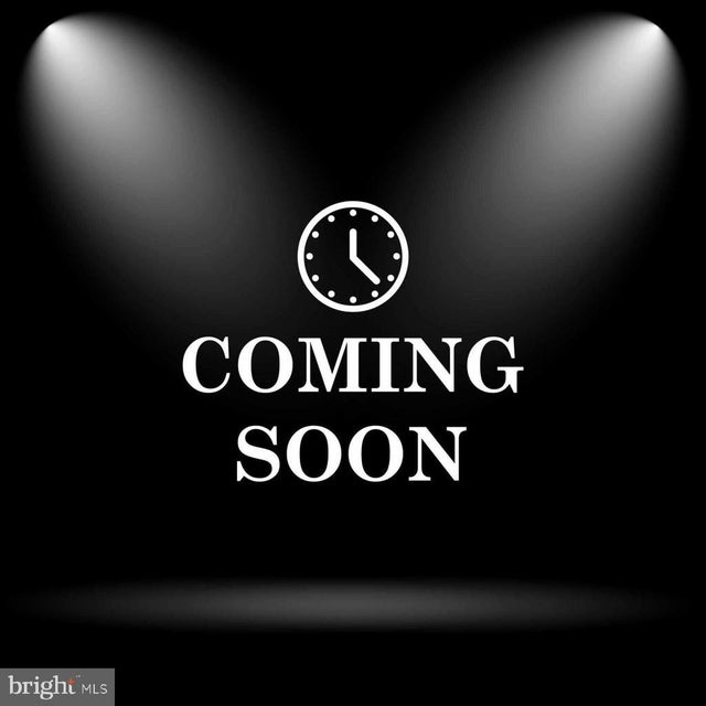 12199 Chaucer Ln #12199, Woodbridge