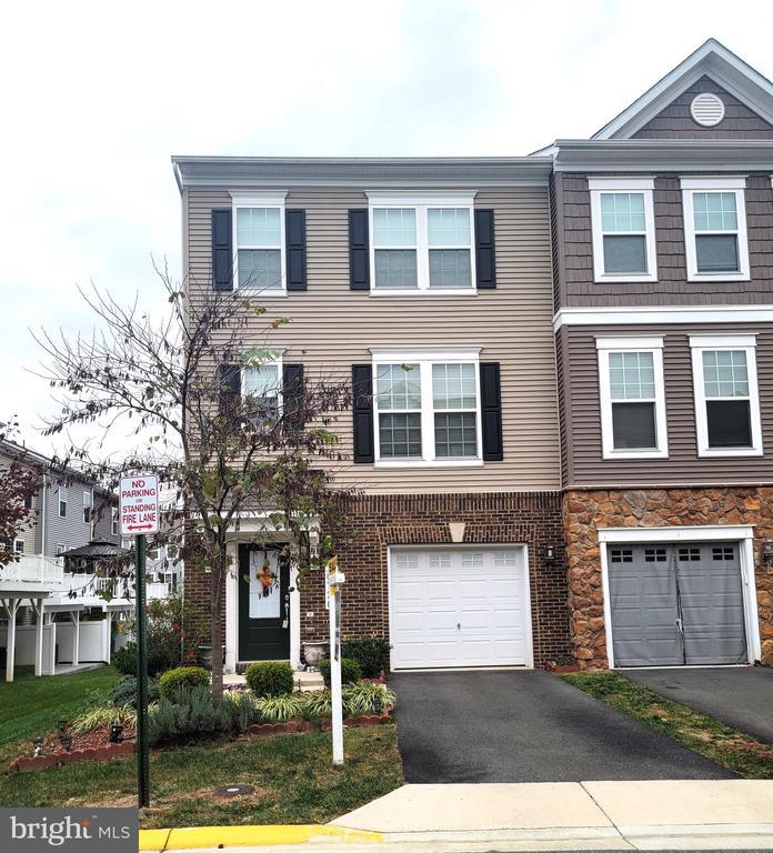 10726 Shadewell Spring Way, MANASSAS