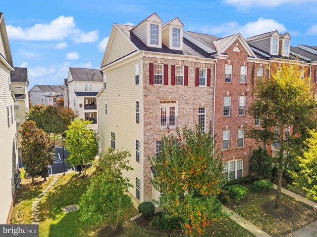 2238 Margraf Cir, Woodbridge