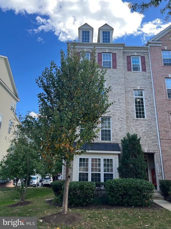 2238 Margraf Cir, Woodbridge