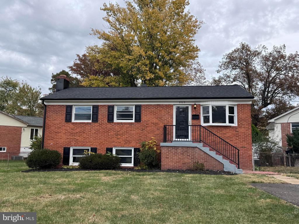 9929 Loudoun Ave, MANASSAS