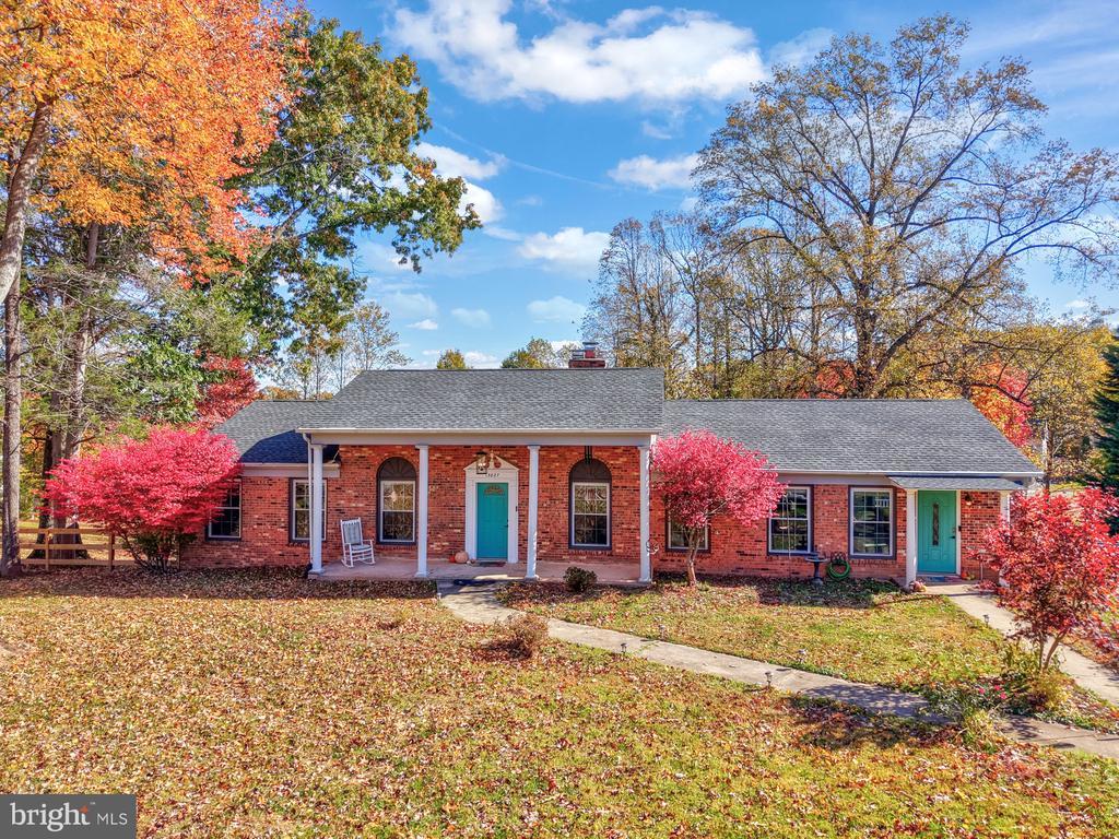 13827 Spriggs Rd, MANASSAS