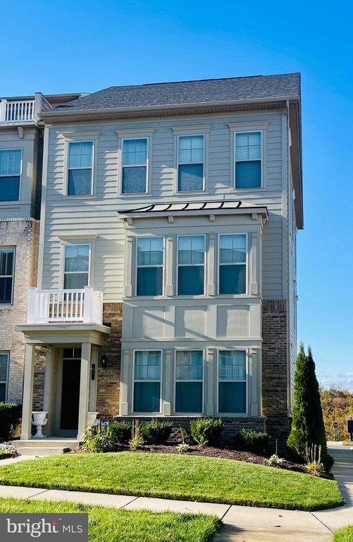 2073 Alder Ln, DUMFRIES