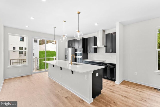 17932 Alicia Ave, Dumfries