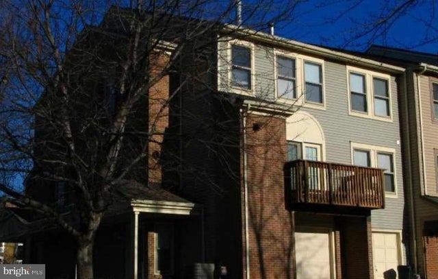 12551 Kempston Ln, Woodbridge