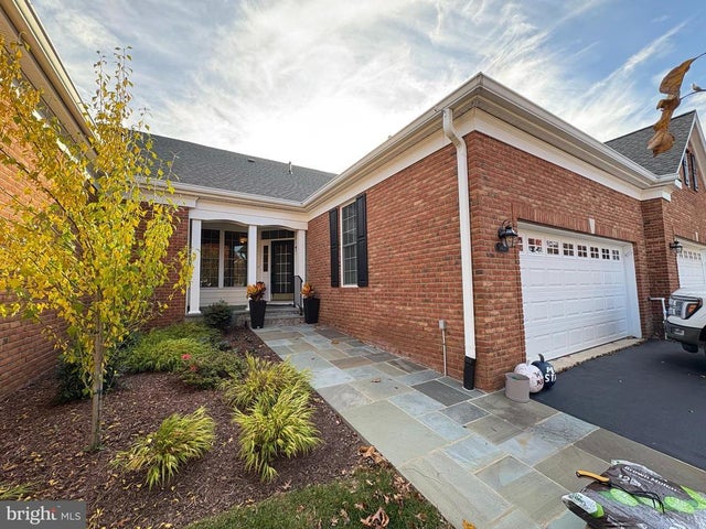 5411 Trevino Dr, Haymarket