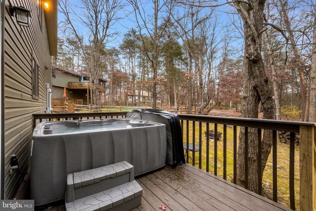 Listing photo for 375 Alleghany Dr, MCGAHEYSVILLE, VA