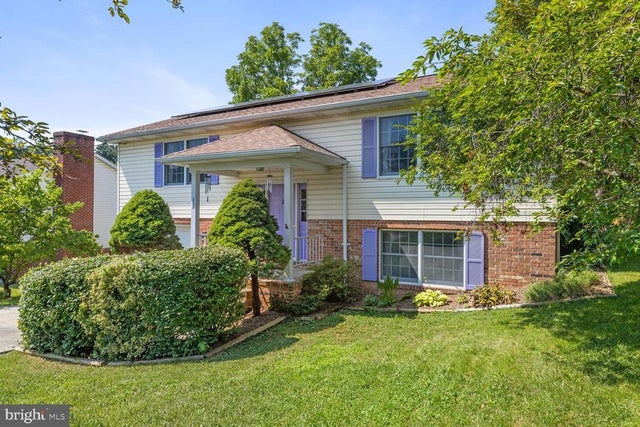 421 Dickerson Ln, Strasburg